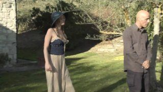 Remaja amatir panas dan milfs berdada mengambil ayam vintage besar di mulut dan diisi dengan cum full film