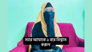 Desi bhabhi riya chowdhury kacau keras dalam gaya doggy - seks buatan sendiri India