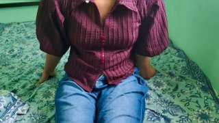 Desi Mili Bhabi Hardcore Fuck - Ketat Indian Teen Pussy BBC di Desa Seks